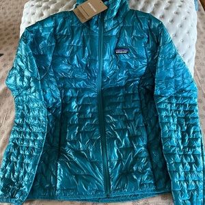 Brand new; w/tags; Patagonia micro puff hoody